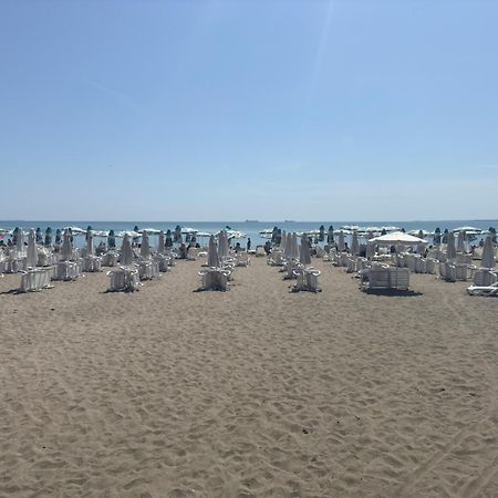 Seaview Lazur Apartment Burgas City Exterior foto
